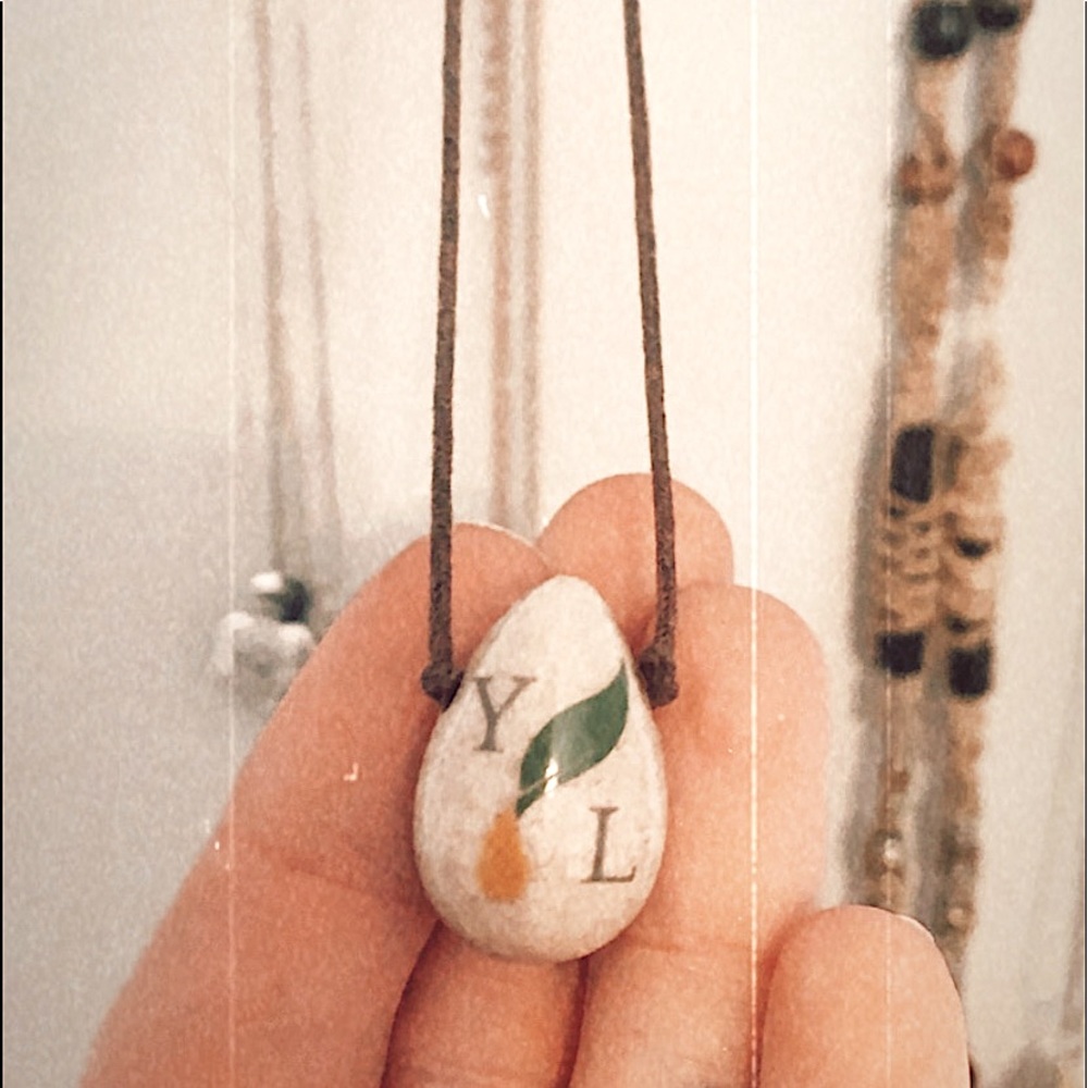 Young Living Beautifully Crafted Diffuser Necklace
